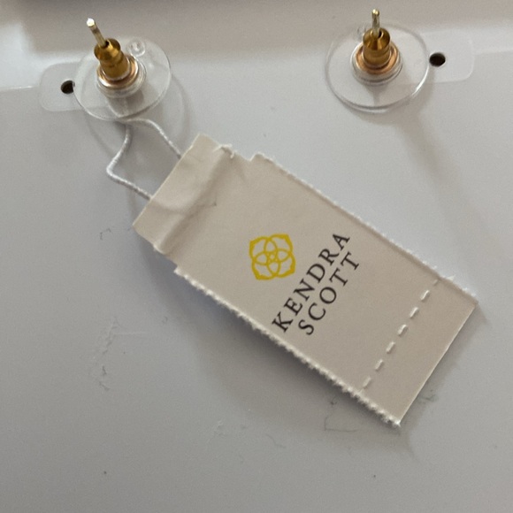 KENDRA SCOTT EARRINGS NWT - Picture 7 of 8